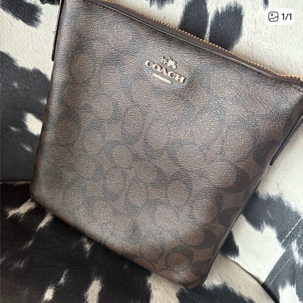 Coach Dark Brown Shoulder Bag